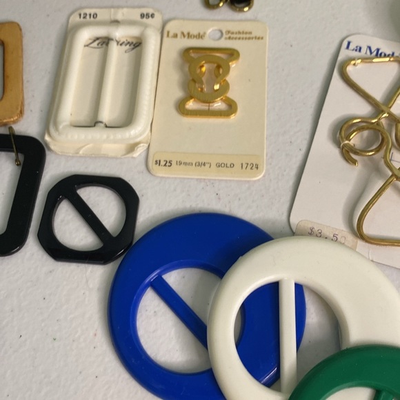 Vintage Lot of 18 Buckle and Slides - Picture 10 of 10